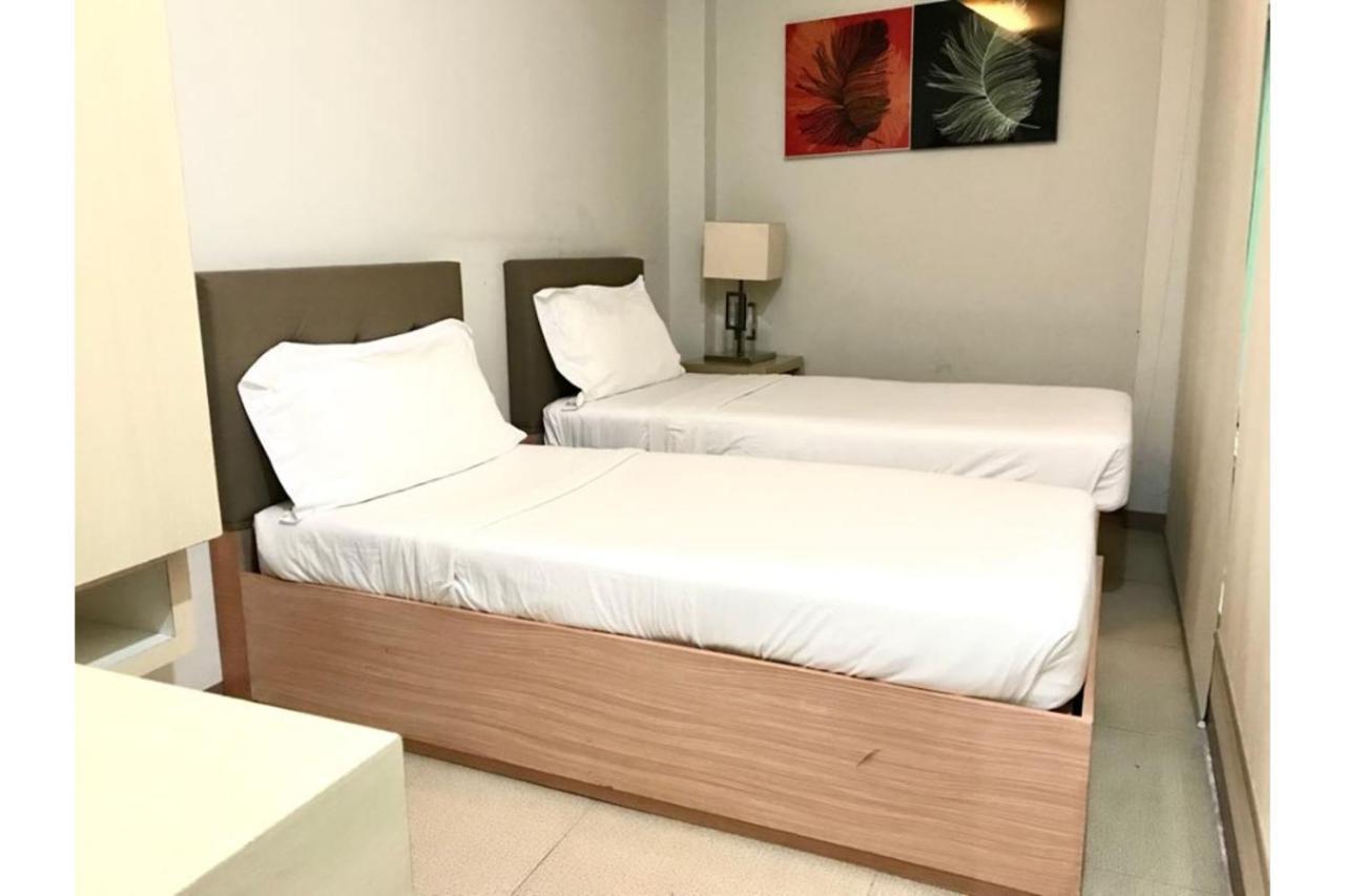 Klm Condotel 安吉利斯 外观 照片